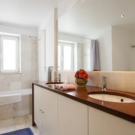 Apartment Santa Catarina | Rentexperience Lisbon
